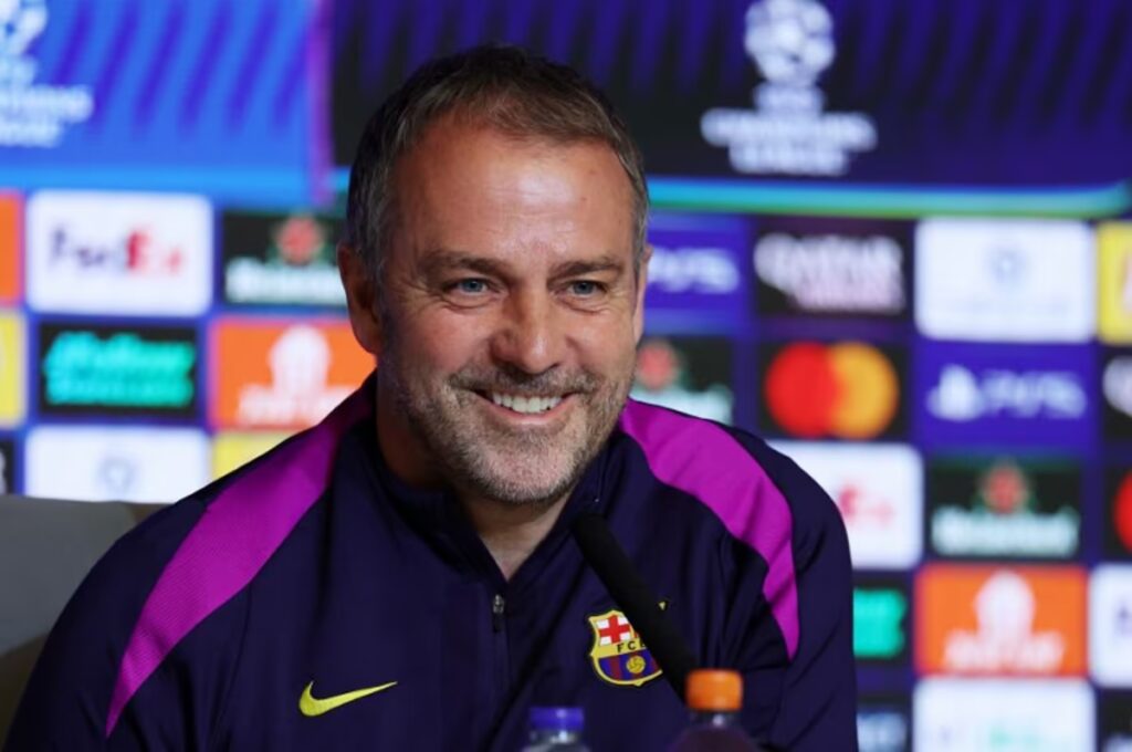 Barça : Hansi Flick met la pression sur la direction catalane
