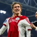 Ajax : les discussions avec le PSG sont en cours pour Mika Godts